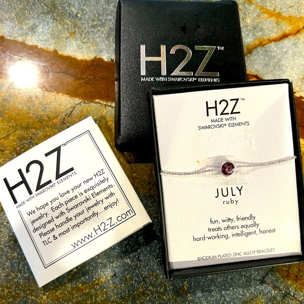 H2Z Swarovski July Stone Silver Bracelet ❤️🤍❤️